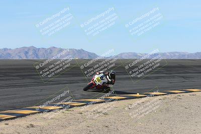 media/Dec-08-2024-CVMA (Sun) [[267e5a7075]]/Race 2-Amateur Supersport Open/